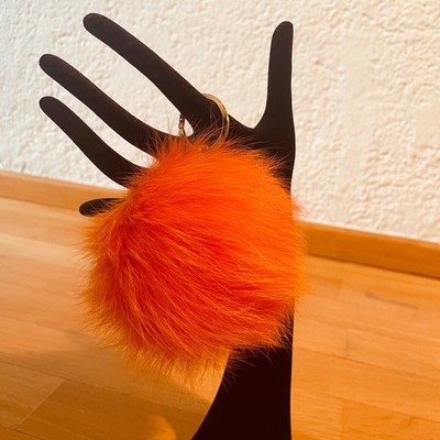 FURLA Taschenanhänger /Schlüsselanhänger  - Echtfell - flauschig - ORANGE  - NEU