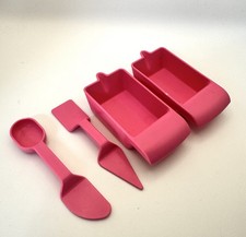 VTG 1997 Easy Bake Oven  Snack Center Replacement parts 2 Trays, Scoop, Slicer