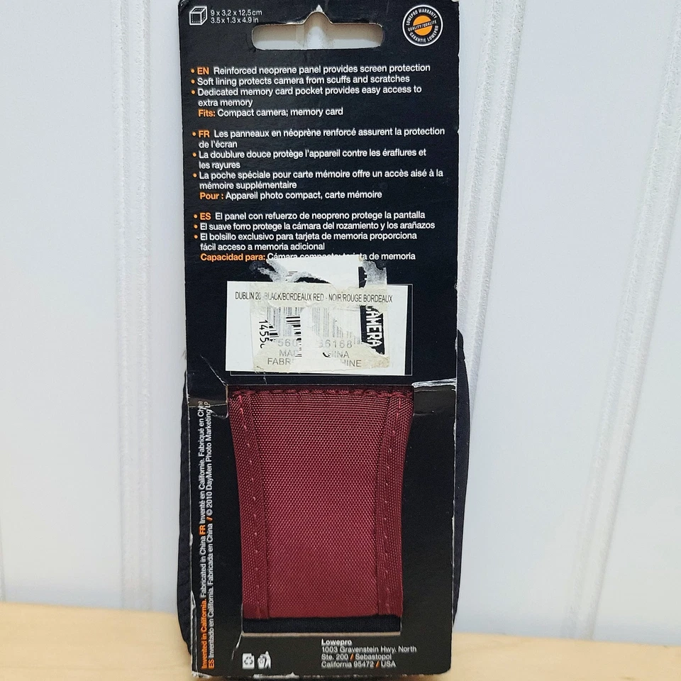 Lowepro 4x3 Camera Case Dublin 20 Compact Soft Case Sd Card Pocket Red Black - Image 2 of 3