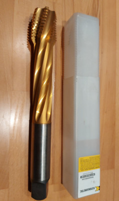 T651 Kennametal Gewindebohrer M42x4,5 Sackloch extra lang 