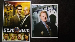 GORDON CLAPP As DETECTIVE GREG MEDAVOY 2 Hand Signed Photo S NYPD BLUE