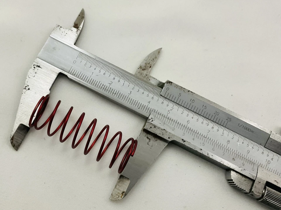 Resorte amortiguador WLtoys OEM PN1845 45x16x1,3 mm “Actualización” 1/14 y 1/12 144010 144011 Foto 2 de 4