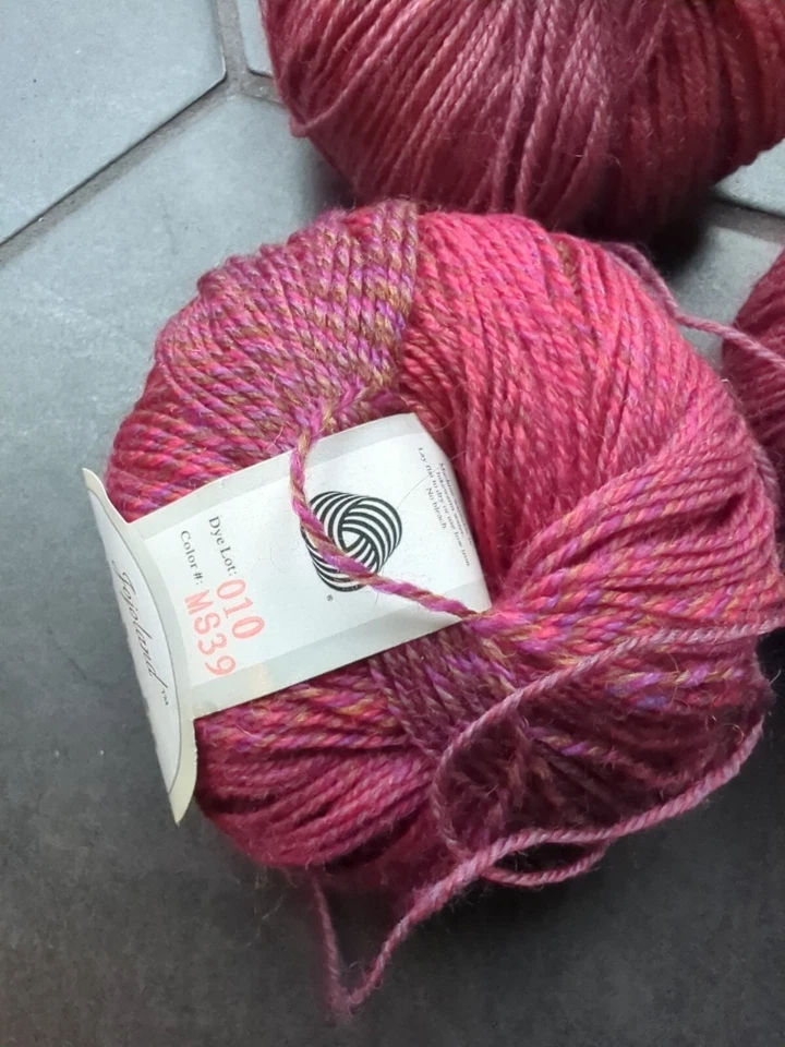 Jojo Land Melody Set Of 3; 2 Ms06, 1 Ms 39 Fingering 220yds Per 50g - Image 2 of 4