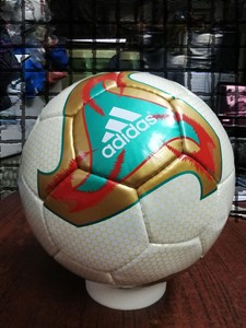 ADIDAS FEVERNOVA GOLD OFFICIAL MATCH BALL | FIFA WORLD CUP BALL 2002 | NO.5 | eBay