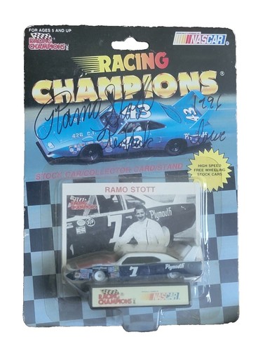 1/64 RACING CHAMPIONS MINT 1970 CHEVROLET CHEVELLE SS 396 RED
