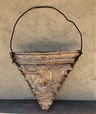 HANDCRAFTED RECLAIMED METAL ANTIQUE POCKET WALL HANGING PLANTER
