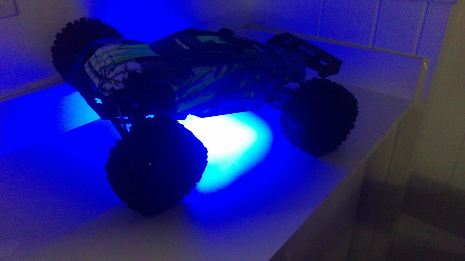Picture 4 of 6