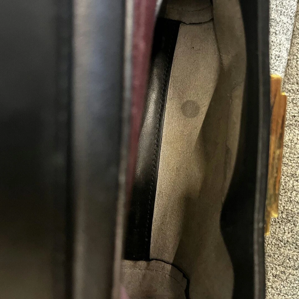 Bolso de Mano Givenchy Color Negro Foto 2 de 4