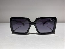 Quay sunglasses Polarized Total Vibe 125 Lens Cat.3 Square B58