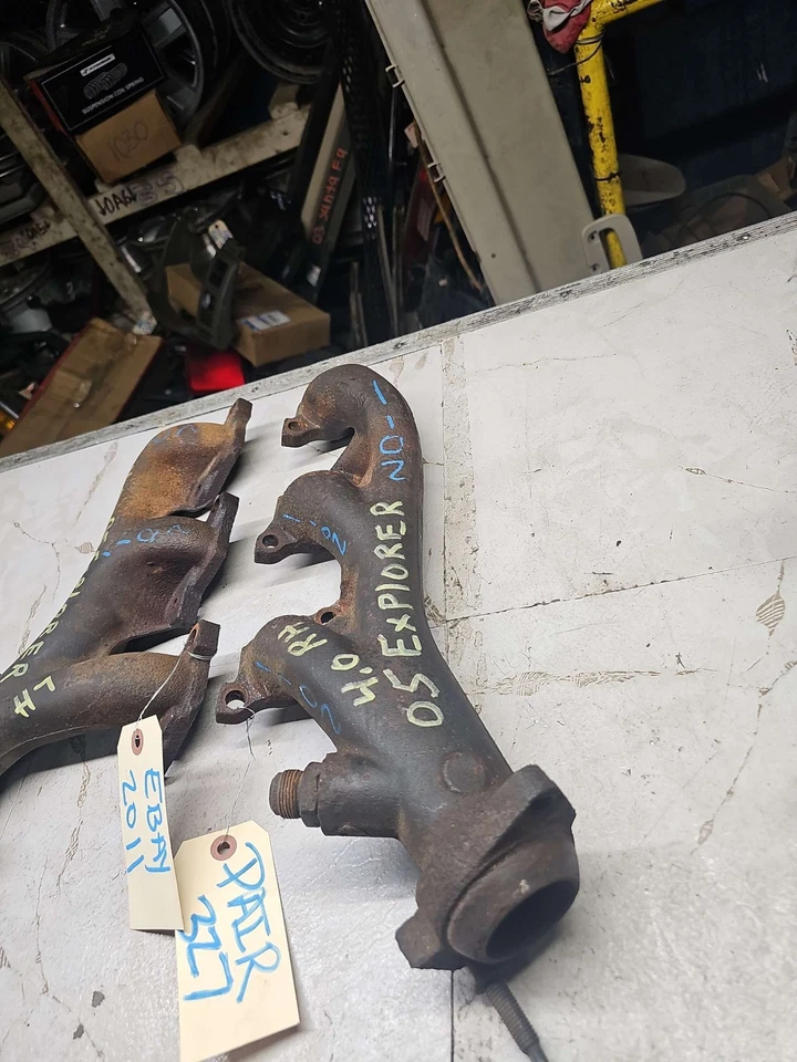 Colector de escape FORD EXPLORER 01 02 03 04 05 06 07 08 09 10 Foto 3 de 4