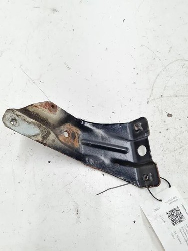 VW GOLF VIII CD1 Kotflügelhalter vorne rechts 5K6821136A 1.60 Diesel 33391663