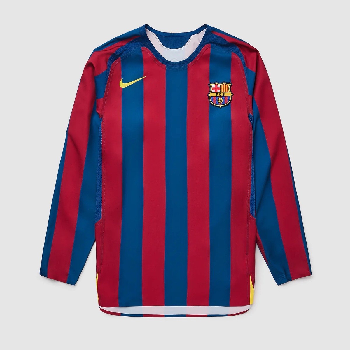 Nike FC Barcelona 2005/06 Reissue Home Jersey Size L Long Sleeve