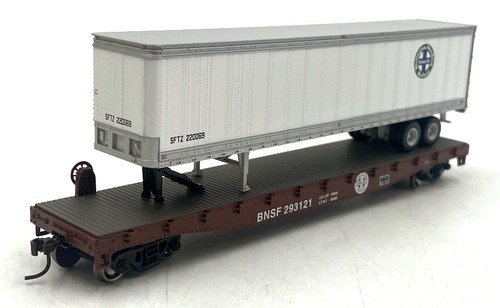 Athearn HO (1/87) Scale 92096 - BNSF '50 Flat with 45' Trailer - BN Railway | Condition: Used