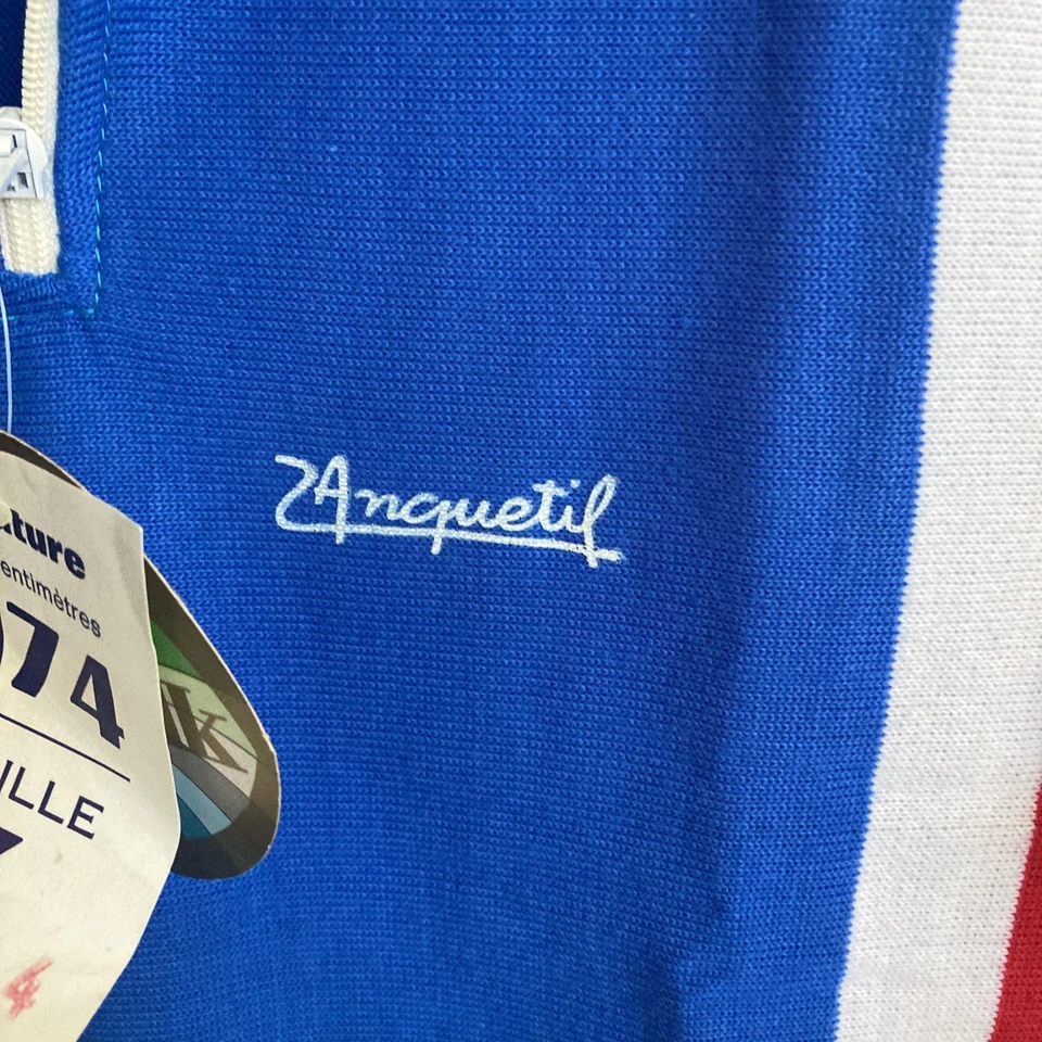 Maillot cycliste JACQUES ANQUETIL Bleu,Blanc,Rouge vieux, stock,neuf Taille 3 - Photo 4/4