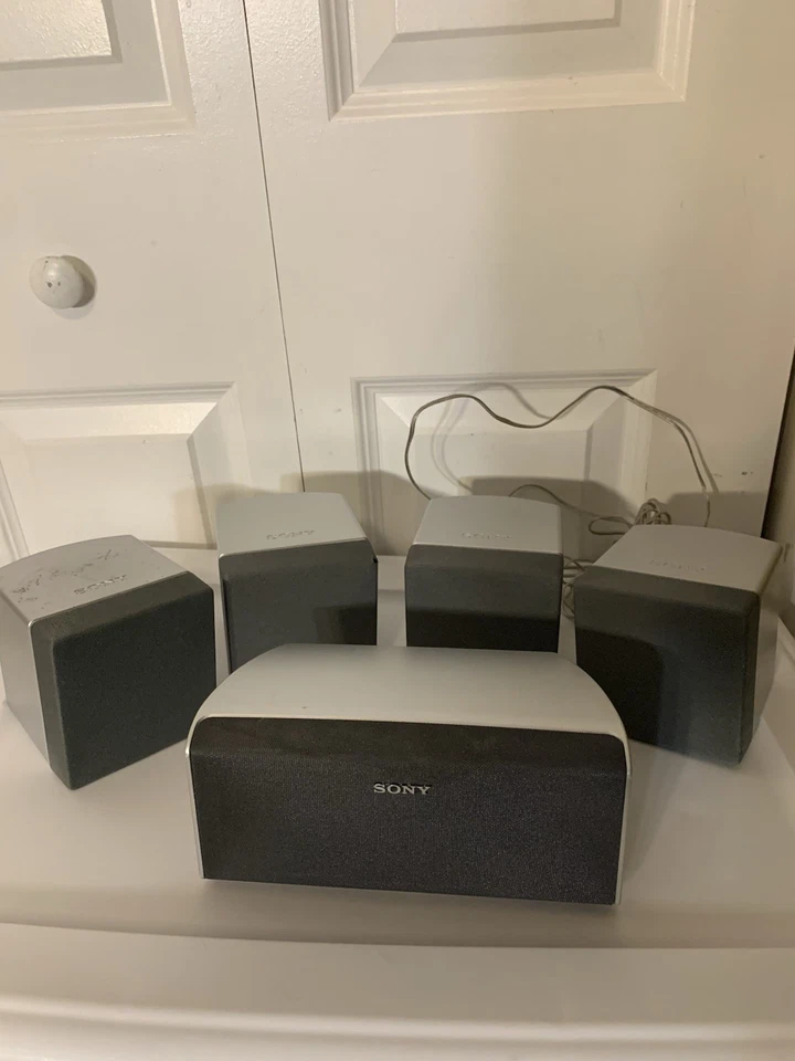 Juego de 5 altavoces sistema envolvente SONY SSCT31 y SSTS10 Foto 3 de 4