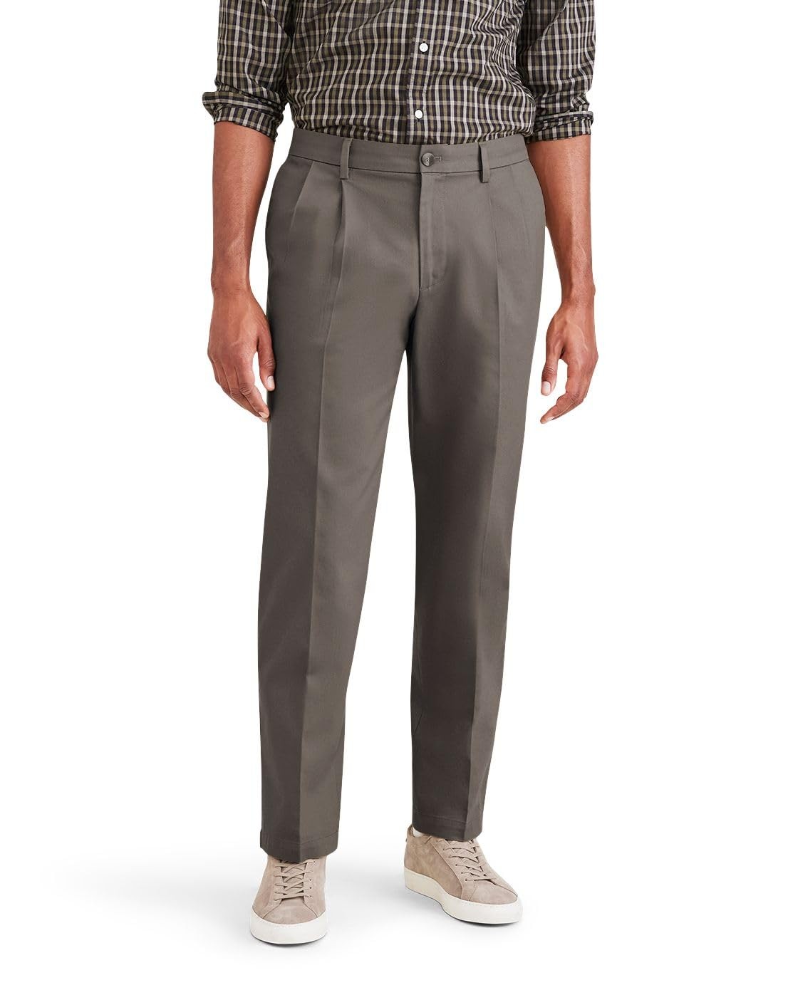 Dockers Signature Khaki Classic Fit no Iron Stain Defender Pleated Dark Pebble 15590₽