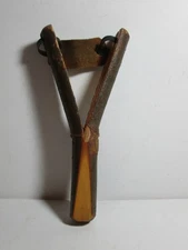 WOODEN SLING SHOT
