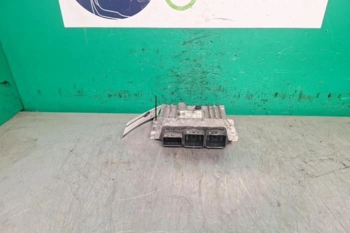 Centralina Motore Fiat Scudo Furgonato 270 9666912580 P21815348 - Immagine 2 di 3