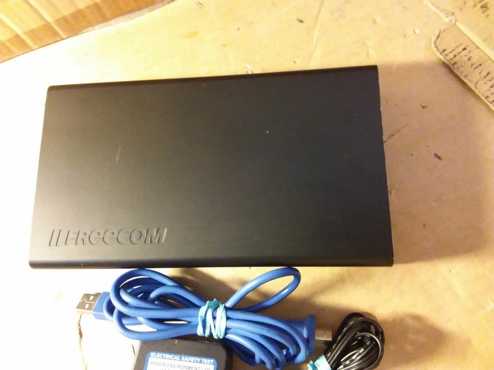 RARELY USED FREECOM  CLASSIC  HARD DRIVE 160 GB WITH USB CABLE - Image 2 of 4