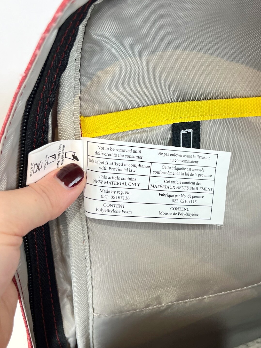 Eagle Creek National Geographic Adventure Series Shoulder Sling Bag Red