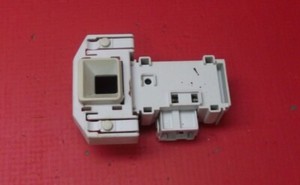 Waschmaschine Bosch WAA28168GB/29 Türschloss