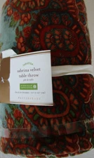 Pottery Barn SABRINA PRINT VELVET TABLECLOTH throw 50 X 50 New with tags
