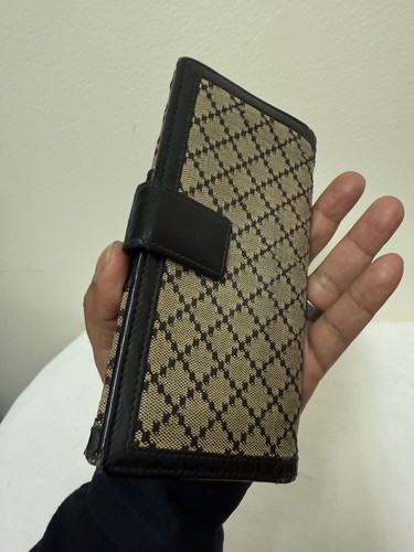 Vintage Gucci Long Wallet Subtle Design Quiet Luxury - Picture 18 of 18