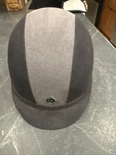 Charles Owen JR8 Equestrian Riding Helmet in Black Size 7 1/4