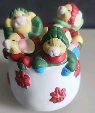 Vintage House Of Lloyd ( Mice Cup Of Cheer Musical Figure Plays Christmas Carols