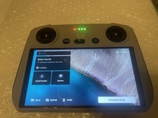 DJI RC (RM330) - IMMACULATE FOR DJI MAVIC 3, DJI MINI 3 AND DJI AIR 2S SERIES