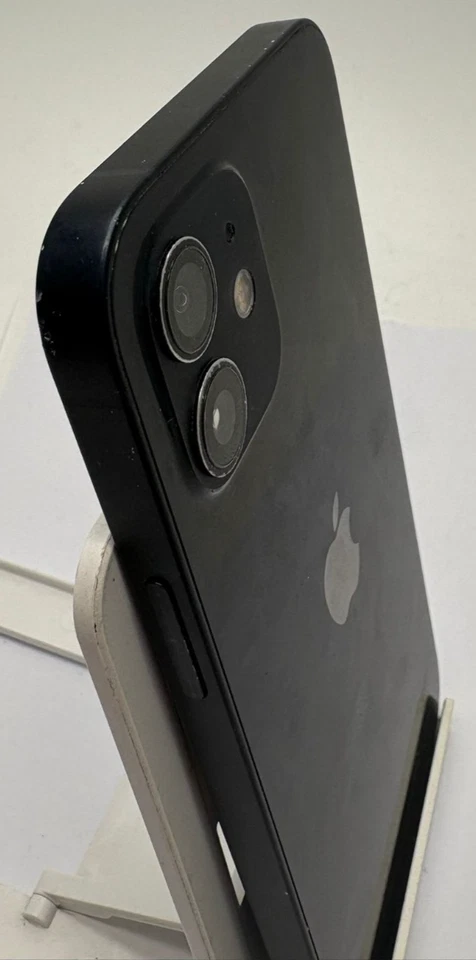 Apple iPhone 12 - Unlocked - 64GB - Black - 82% BH - Image 4 of 4