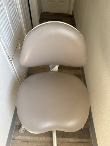Used DentalEZ Dental Stool – Ergonomic Operator Chair – Excellent Condition
