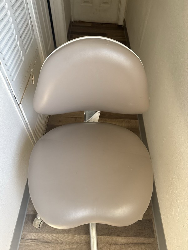 Used DentalEZ Dental Stool – Ergonomic Operator Chair – Excellent Condition