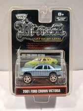 Motor Max Hi-Riserz 2001 FORD CROWN VICTORIA 1:64 Diecast
