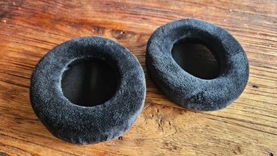 Velours-Ohrpolster / Ersatzohrpolster passend für Plantronics Nacon RIG 800 NEU
