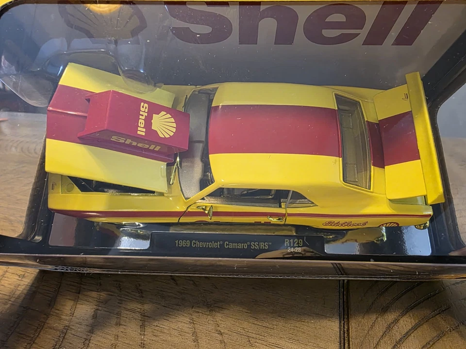 Chevrolet Camaro SS/RS 1969 Máquinas M2 1/24 "cáscara" oro amarillo persecución 1/750 Foto 4 de 4
