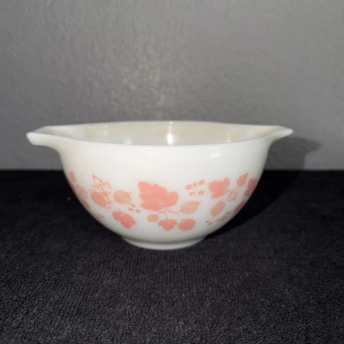 Vintage Pyrex #441 1/2 Pint Pink White Gooseberry Cinderella Mixing Nesting Bowl