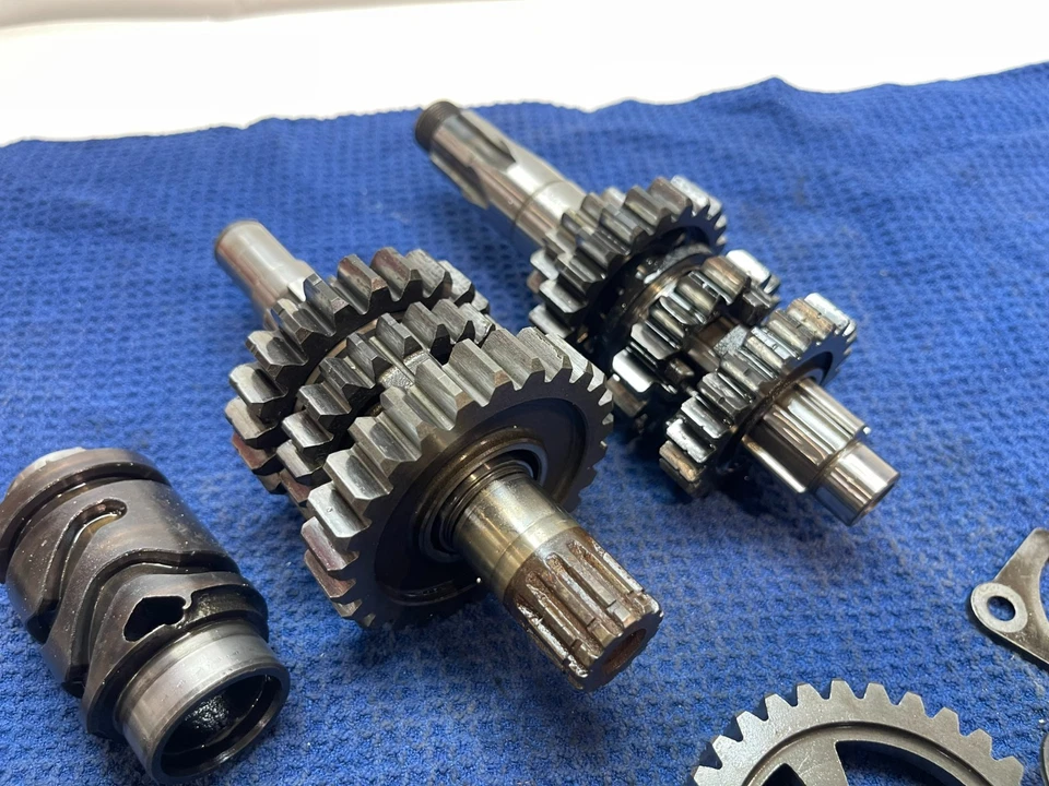 1997 Suzuki RMX 250 RMX250 OEM SUZUKI Transmission Trans 24121-05D02 1989-1998 - Image 3 of 4