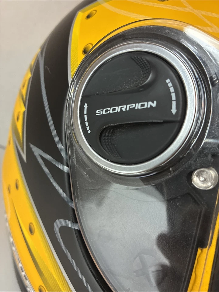 Scorpion Exo 700 Helmet Scratches On Visor Light /dropped Like New Beside W Bag! - Image 3 of 4