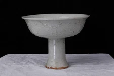 0245 Chubu Kiln Stem Cup with Phoenix in Egg White Glaze