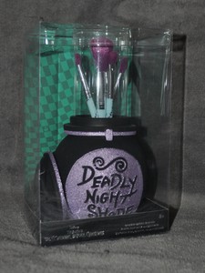 loungefly the nightmare before christmas deadly nightshade makeup brush set & holder