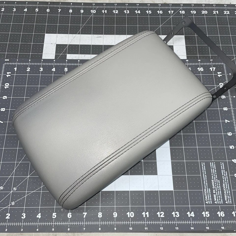 2006 2011 Cadillac DTS Buick Lucerne Center Console Armrest Lid Storage GRAY - Image 2 of 4