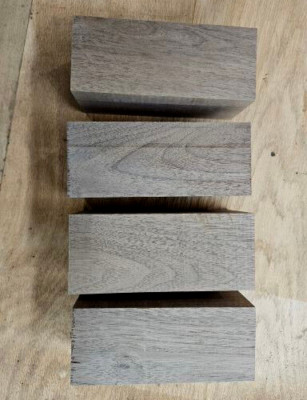 Pack of 4 -Black Walnut Turning Wood Blank Square Wood Block 2-1/2''x 2-1/2''x 6''