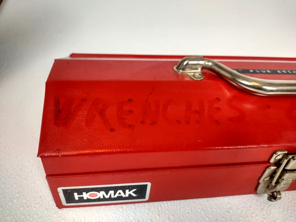 Vintage Homak 16" Red Metal Toolbox Low Profile 6”x6.5”x4” - Image 3 of 4