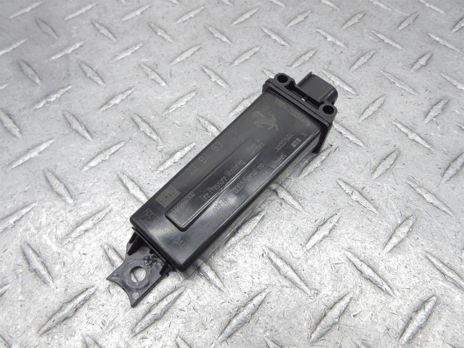 2008 Ferrari F430 Spider 239463 TPMS Tire Pressure Monitor System Antenna Unit