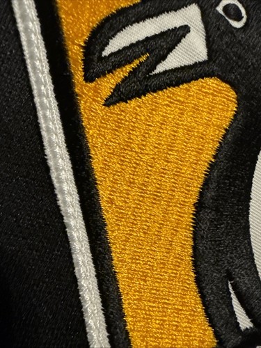 Maglia Vintage CCM NHL Pittsburgh Penguins Uomo XL Nero/Giallo - Foto 9 di 9