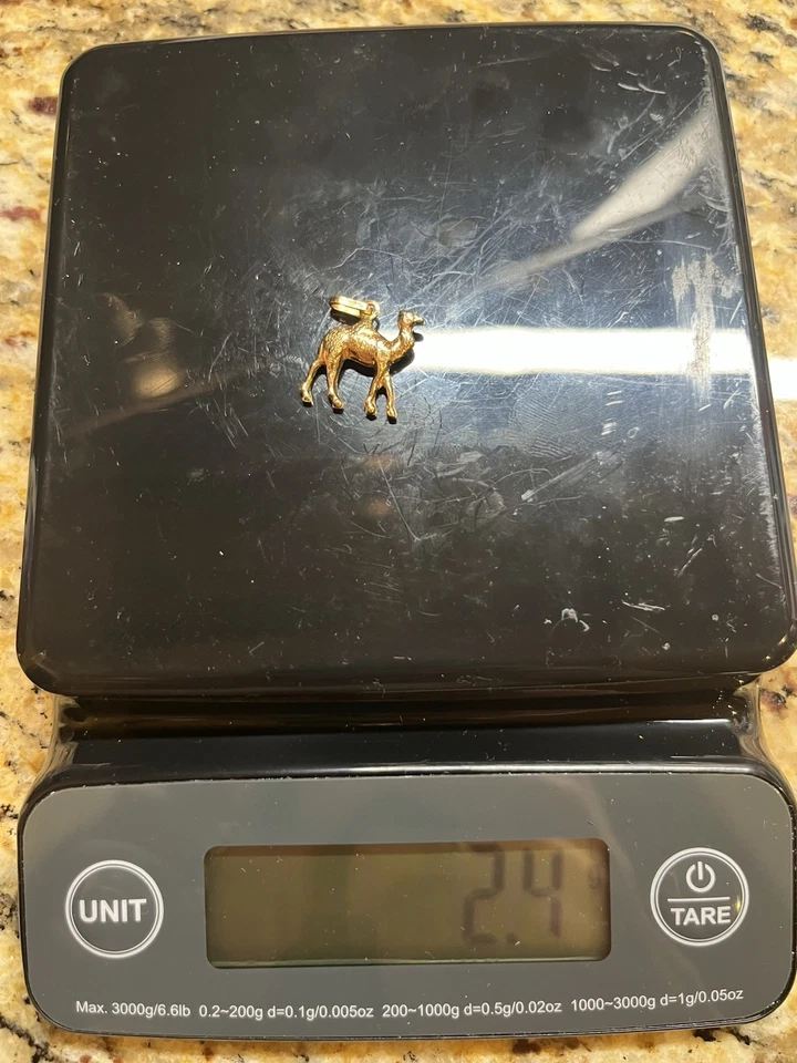 18K Yellow Gold .750 Saudi Arabia Camel Charm Pendant 3D Heavy 2.4g Arabic Islam - Image 4 of 4