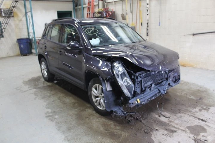 15-17 TIGUAN, Audi Q3 AWD Transmisión 6 velocidades 09M300036L QNU 2400127 Foto 4 de 4