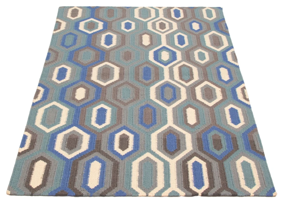 Vintage Hand Woven Traditional Kilim Rug 5'2" x 7'9" Oriental Wool Carpet - Image 3 of 4