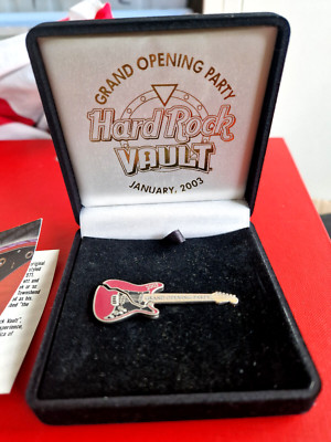 HRC Hard Rock Cafe Orlando Vault Grand Opening Party 03 Hinged Stratocaster Box